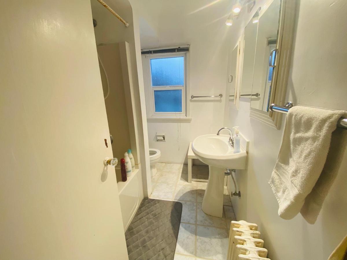 Artistic Apartment Near Downtown Victoria Dış mekan fotoğraf